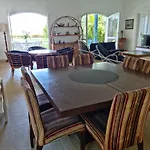 Casa pé na areia - Praia do Lázaro